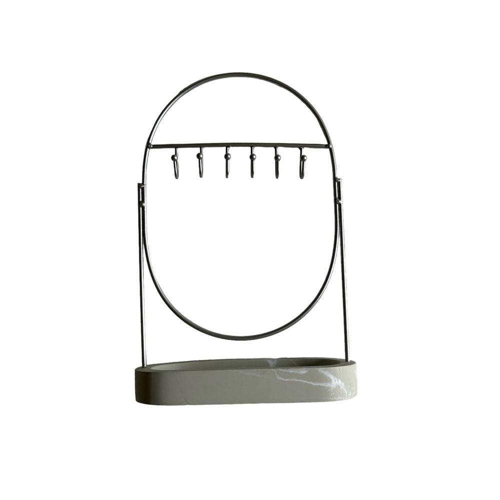6 necklace/jewelry holder stand